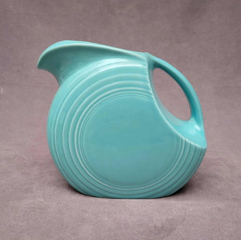 Vintage Homer Laughlin Fiesta Large Disc Water Pitcher - Picture 8 of 8